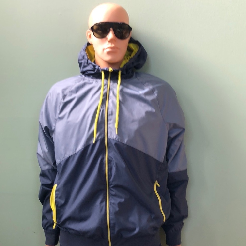 Unipro Jacket - Picture 3 of 10